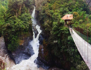 terminal quitumbe a baños de agua santa